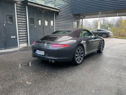 ruskea (beige) Porsche 911 2013 kuva 2.