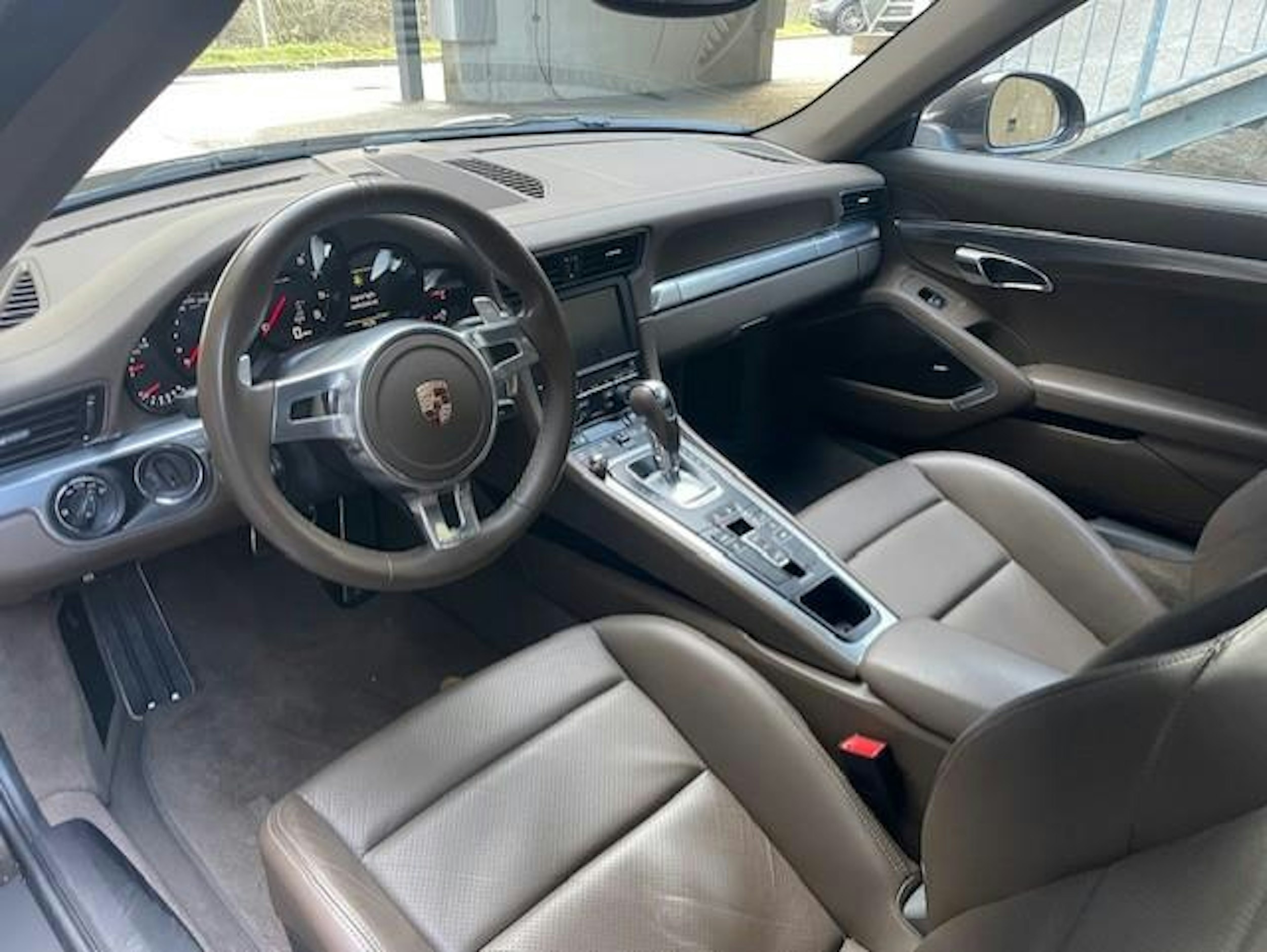 ruskea (beige) Porsche 911 2013 kuva 3.