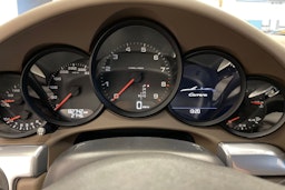 ruskea (beige) Porsche 911 2013 kuva 14.