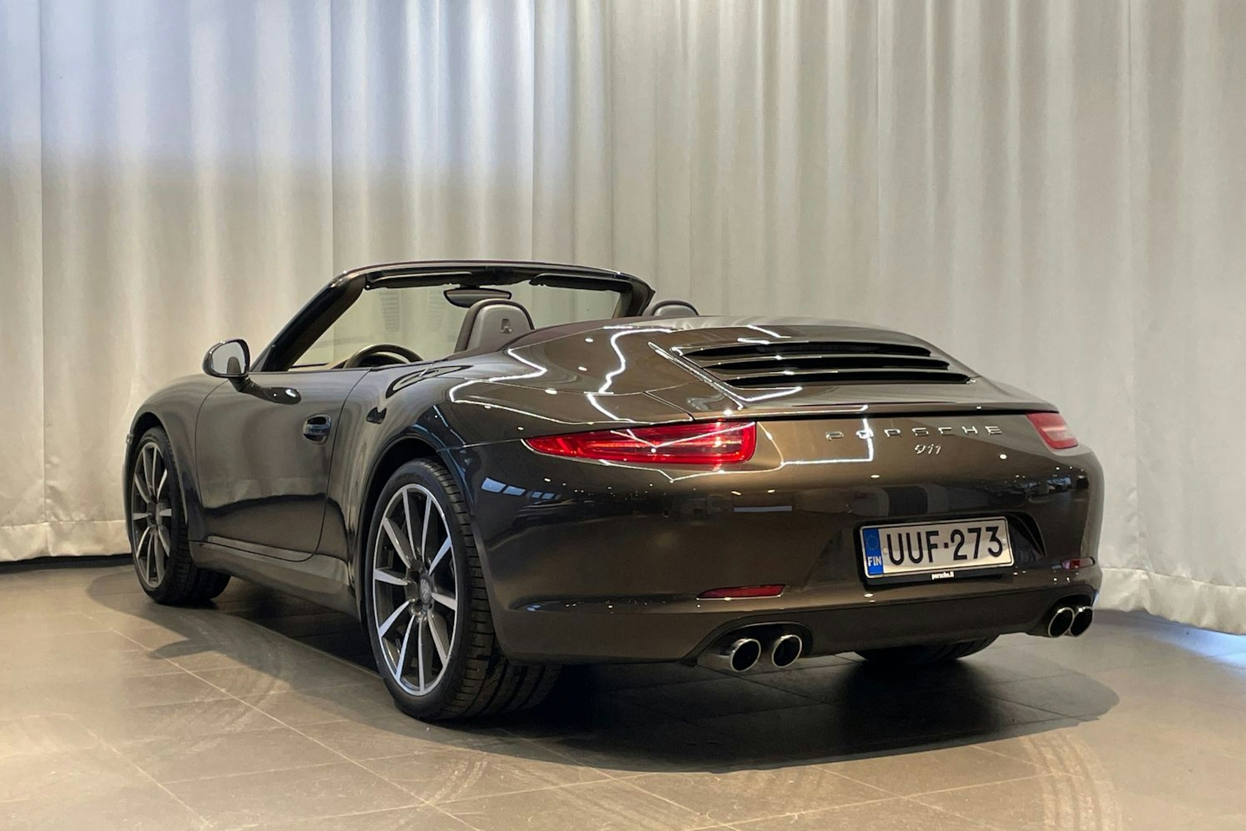 ruskea (beige) Porsche 911 2013 kuva 15.