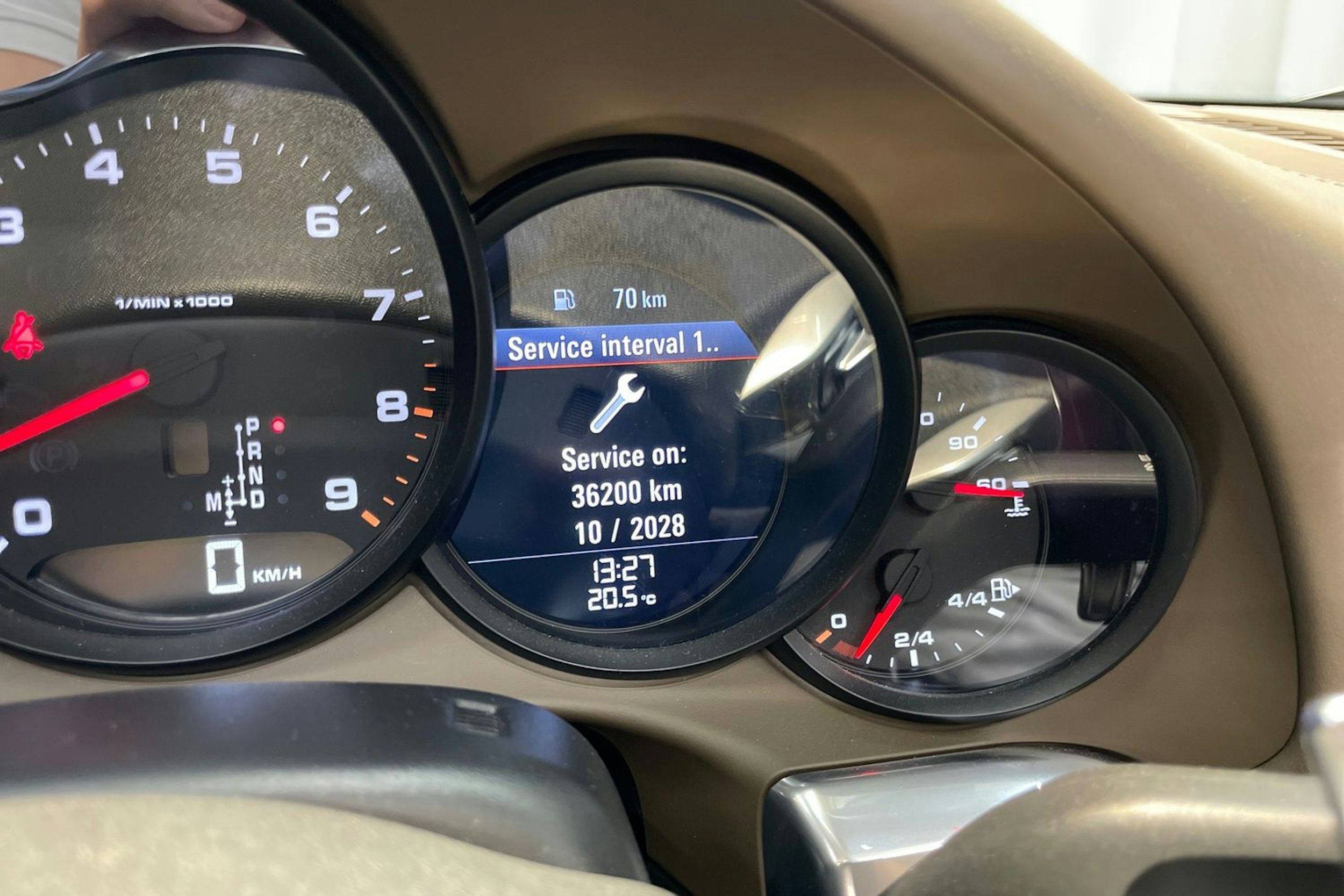 ruskea (beige) Porsche 911 2013 kuva 20.