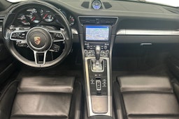 valkoinen Porsche 911 2017 kuva 7.
