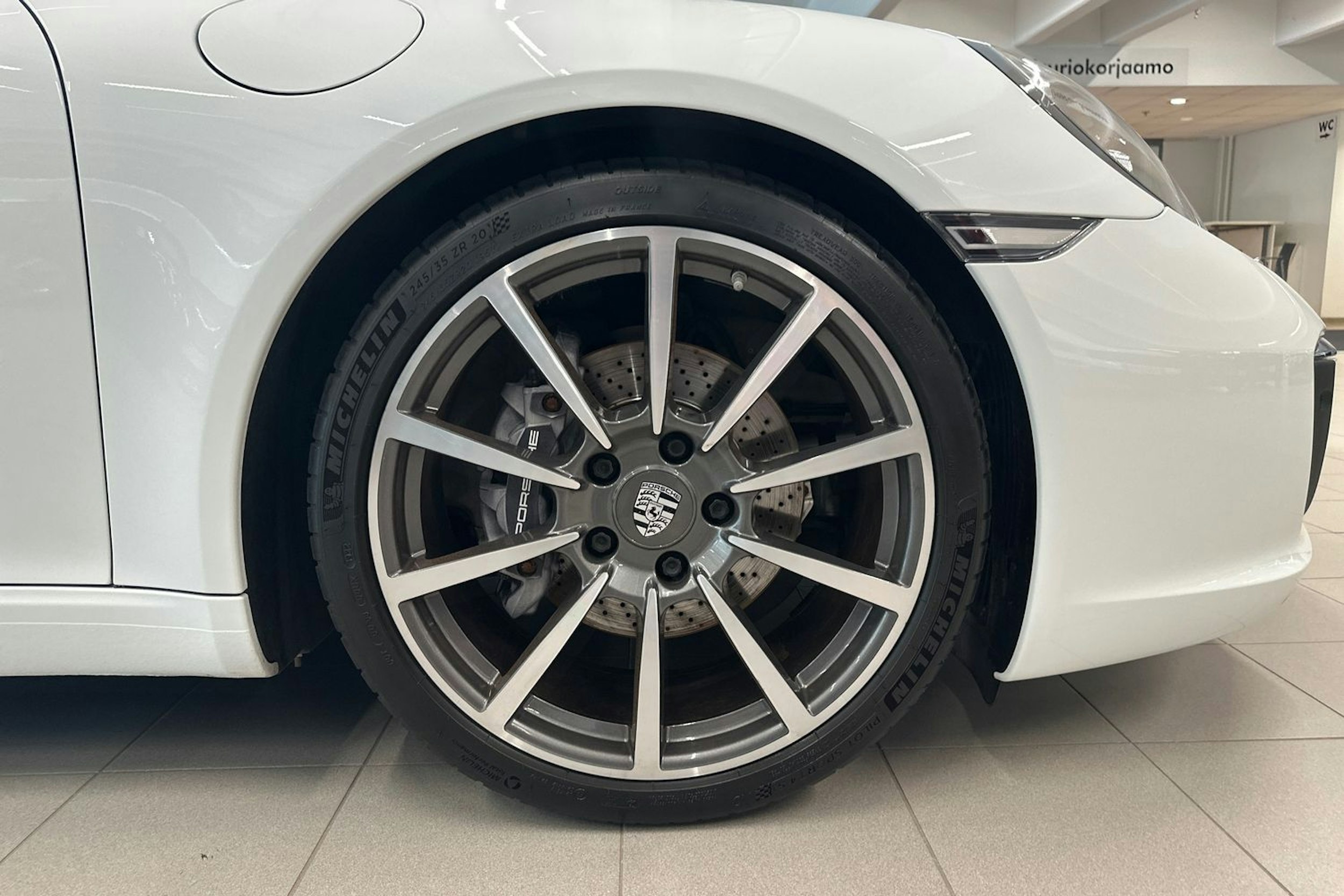valkoinen Porsche 911 2017 kuva 10.