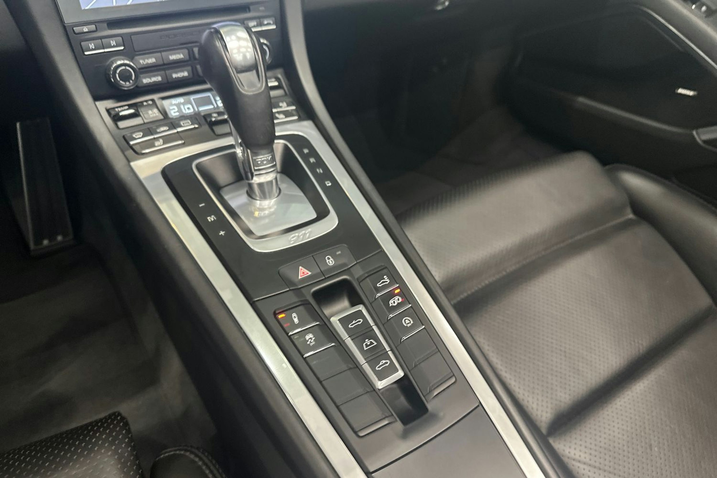 valkoinen Porsche 911 2017 kuva 14.