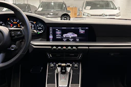 harmaa Porsche 911 2019 kuva 12.