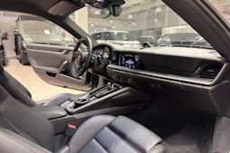 harmaa Porsche 911 2019 kuva 25.