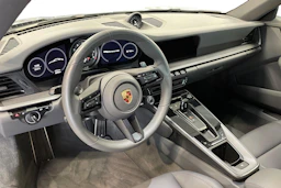 harmaa Porsche 911 2019 kuva 6.