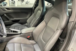 harmaa Porsche 911 2019 kuva 14.