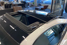 valkoinen Porsche 911 2020 kuva 18.