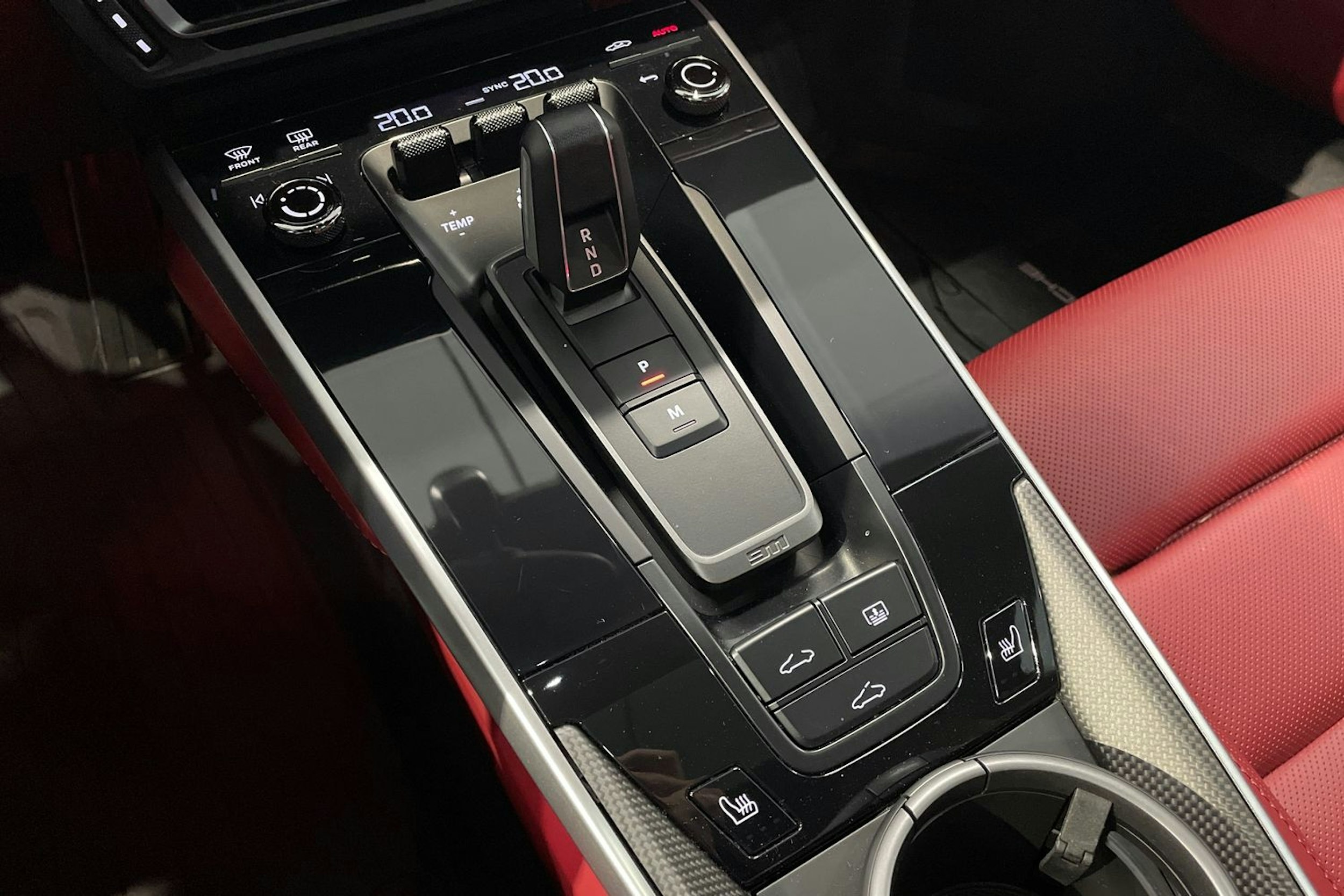 hopea Porsche 911 2020 kuva 15.