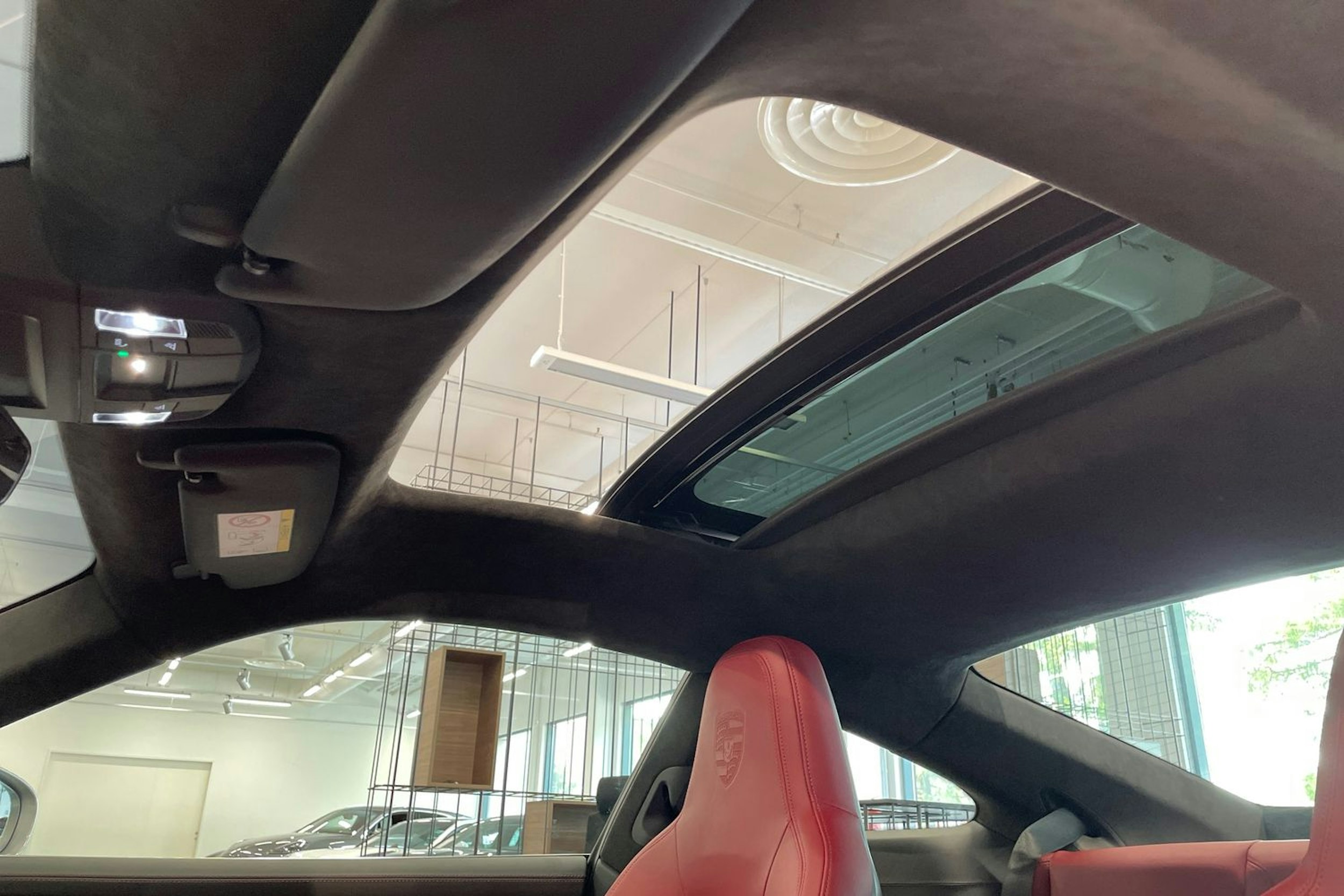 hopea Porsche 911 2020 kuva 16.