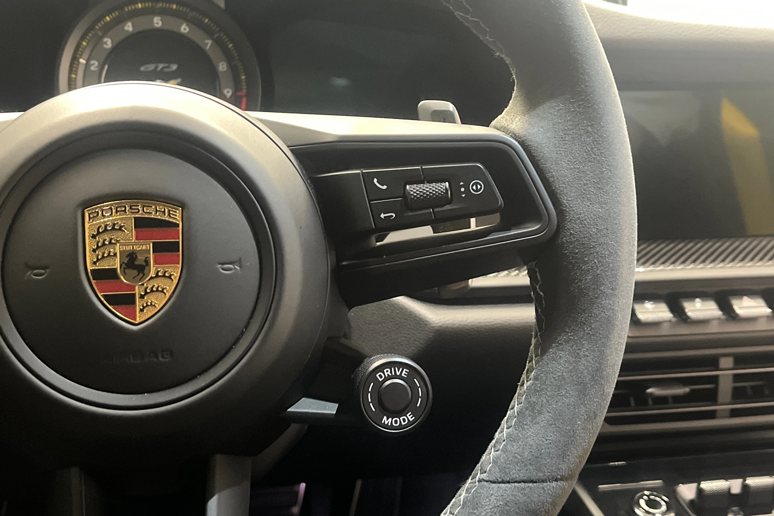 musta Porsche 911 2021 kuva 10.