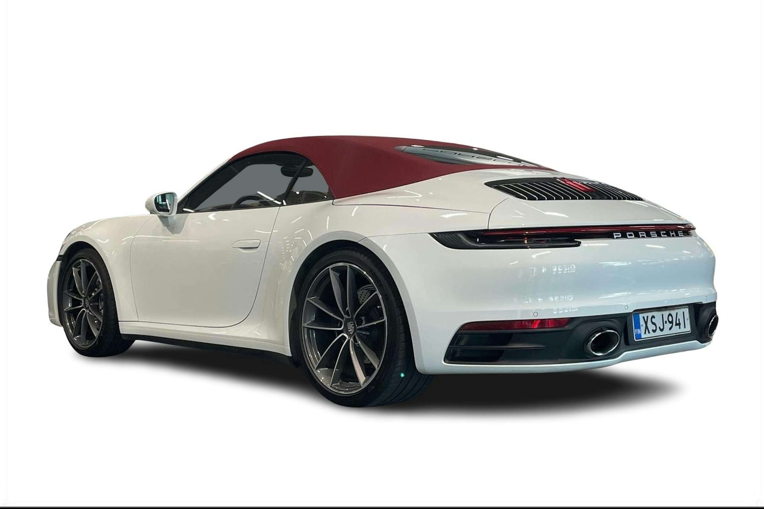 Valkoinen Porsche 911 2021 kuva 2.