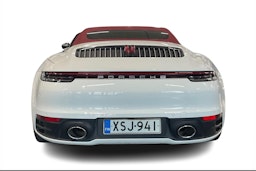 Valkoinen Porsche 911 2021 kuva 3.