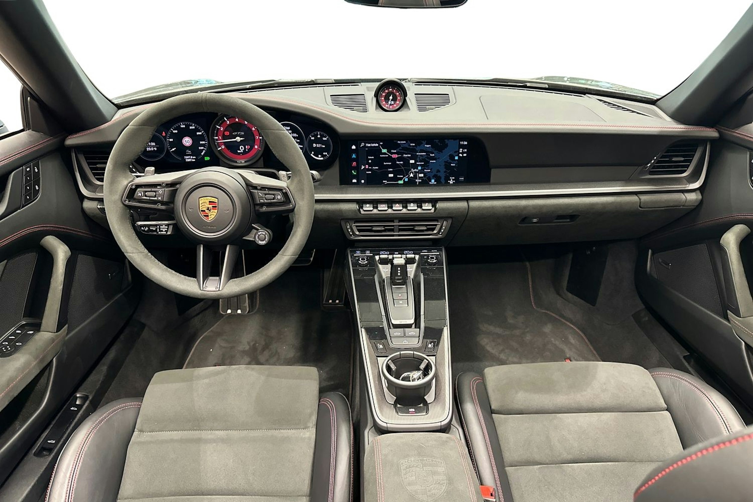 harmaa Porsche 911 2023 kuva 7.