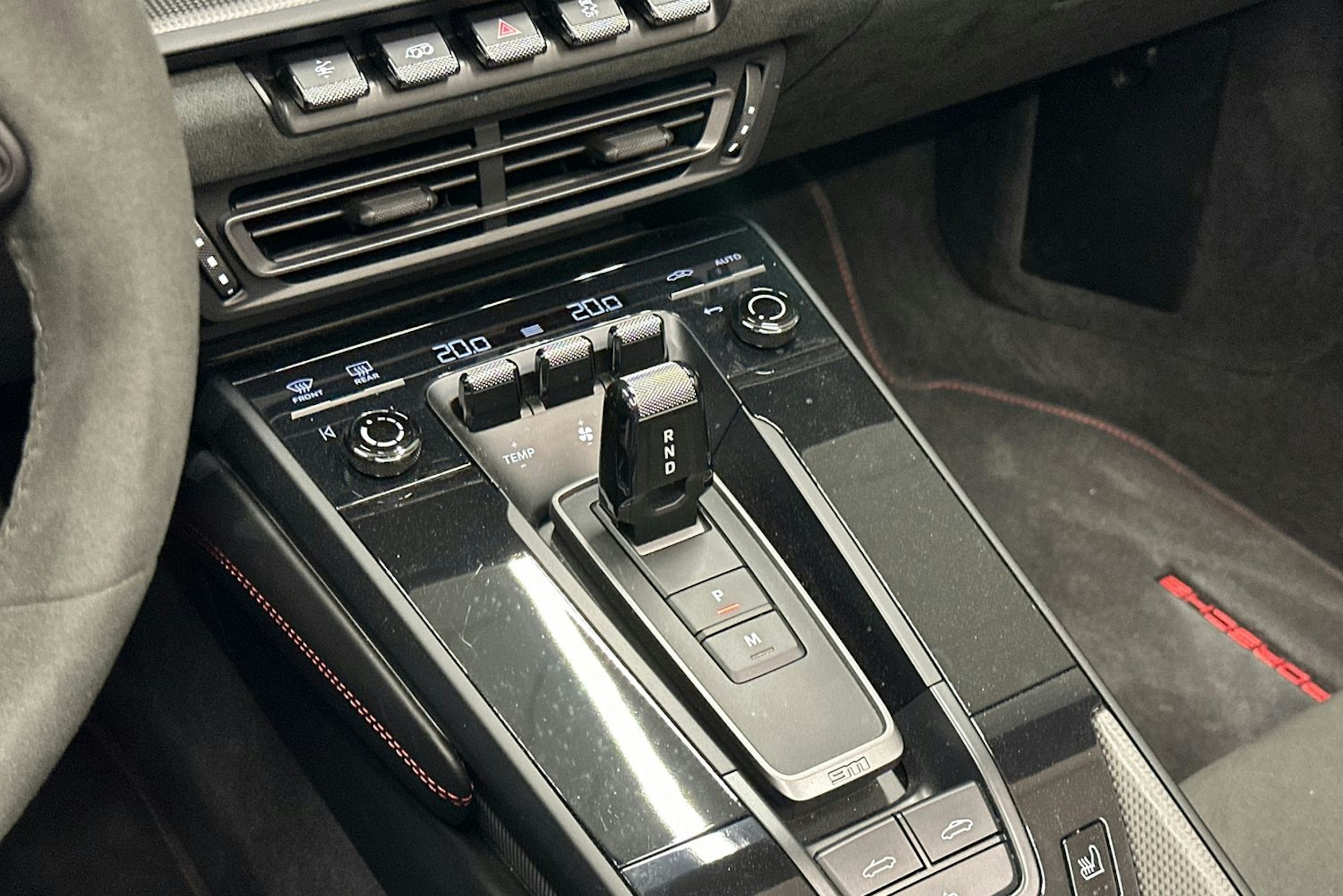 harmaa Porsche 911 2023 kuva 14.