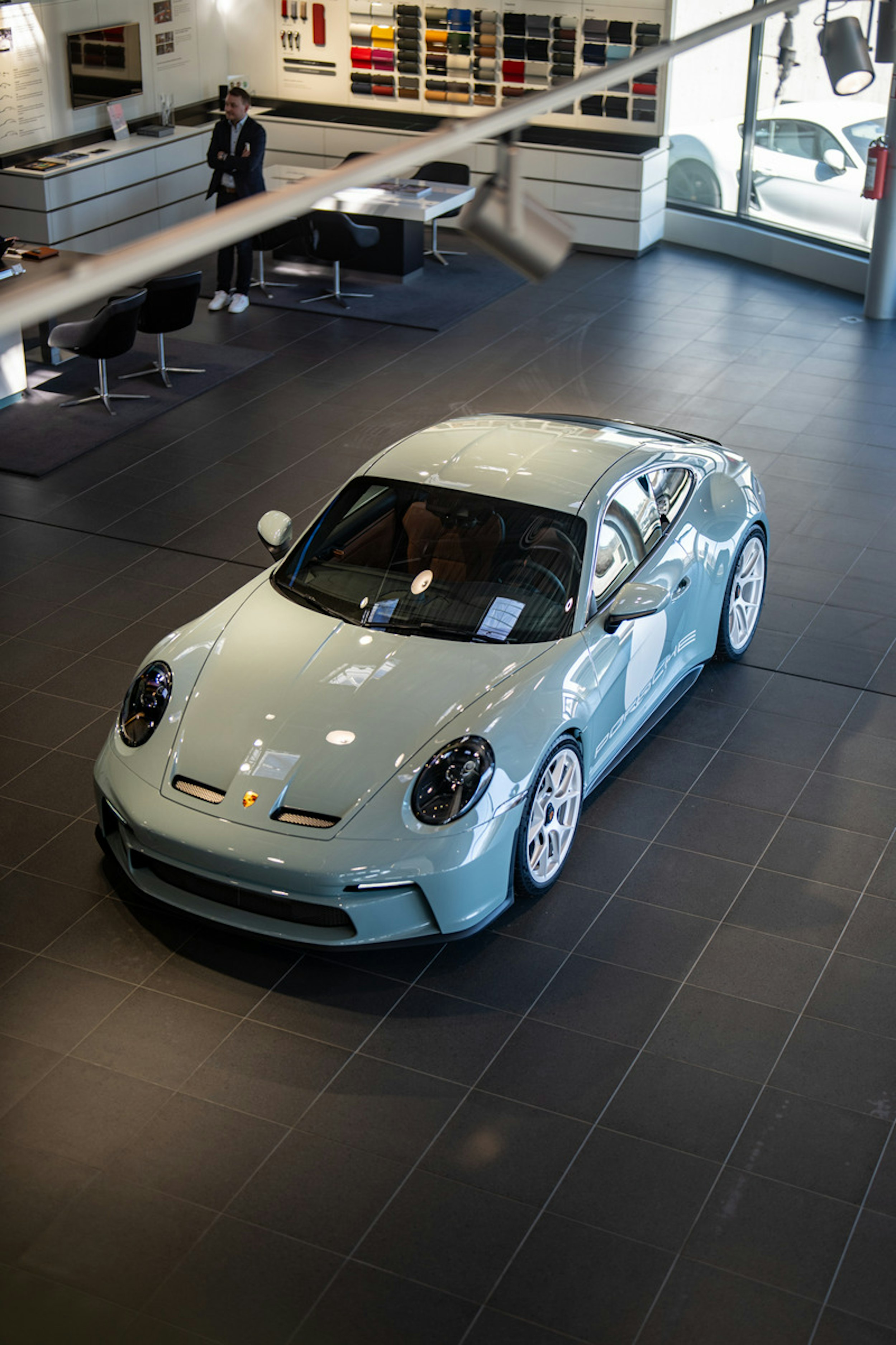 vihreä Porsche 911 2024 kuva 3.