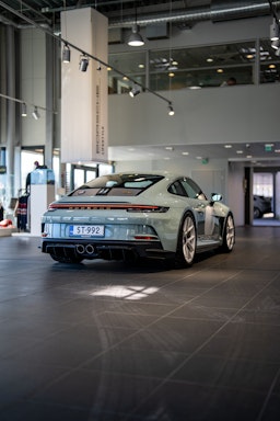 vihreä Porsche 911 2024 kuva 5.