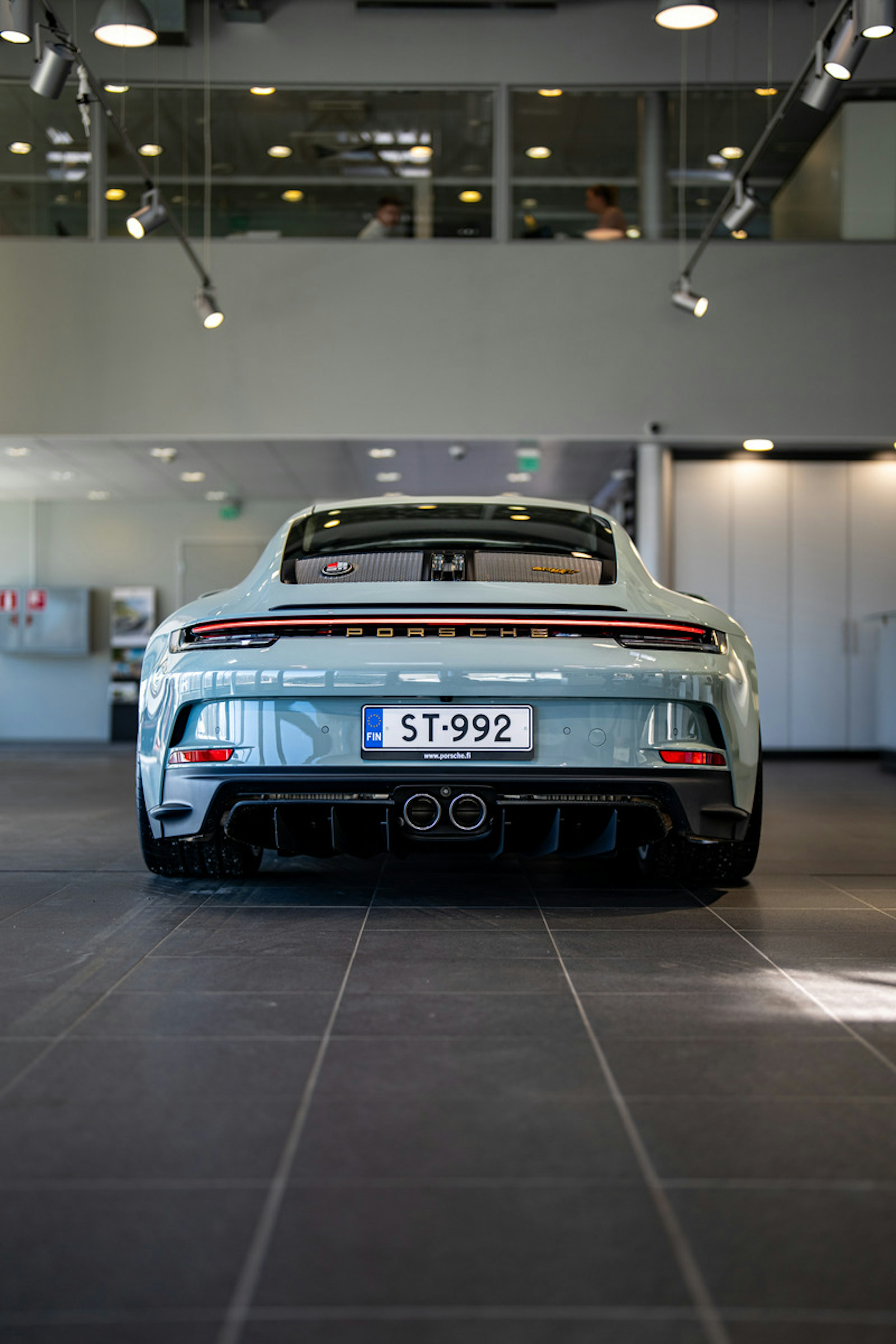 vihreä Porsche 911 2024 kuva 6.