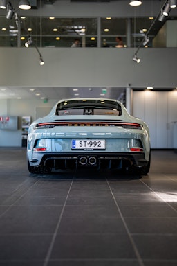 vihreä Porsche 911 2024 kuva 6.