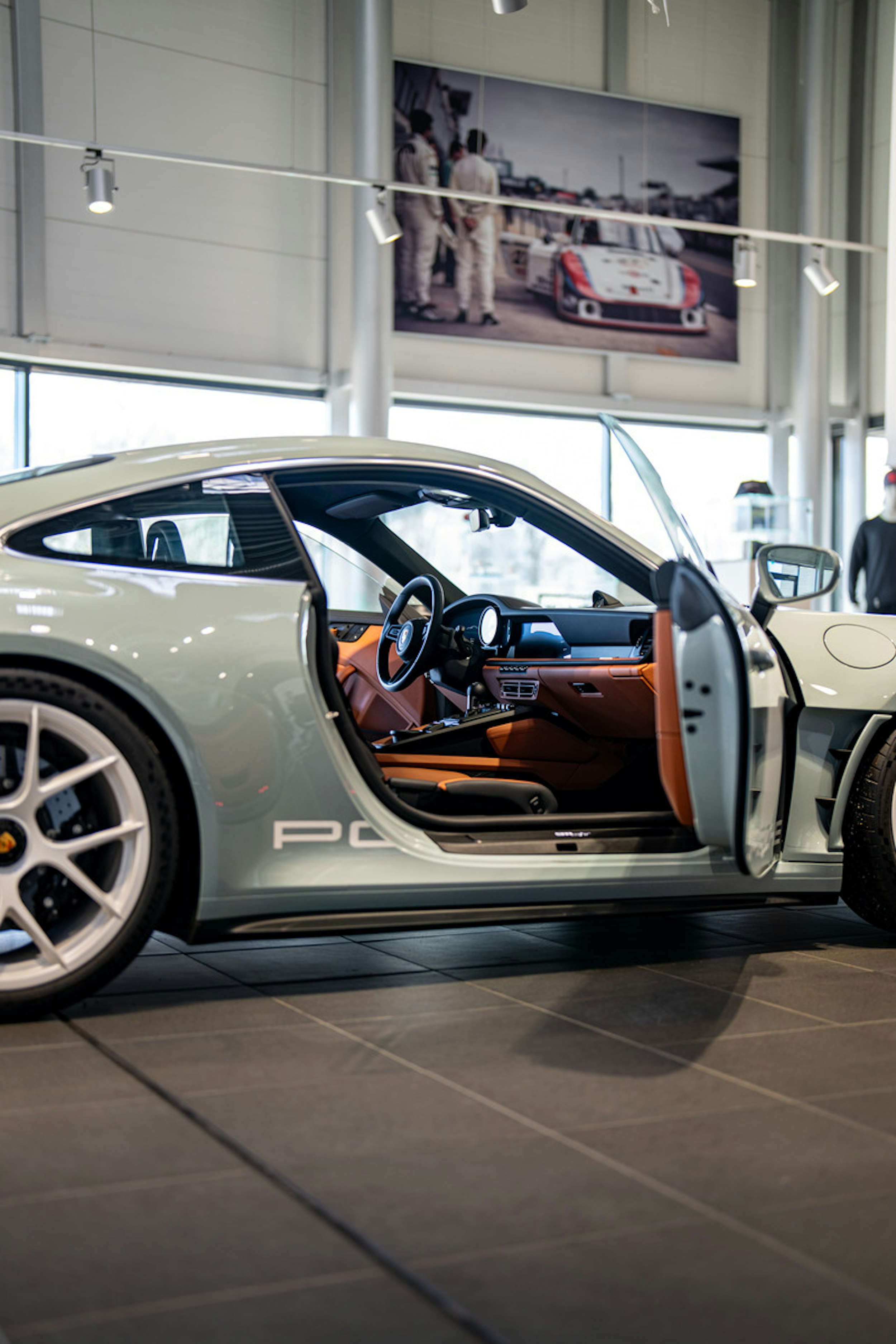 vihreä Porsche 911 2024 kuva 8.