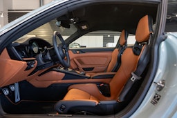 vihreä Porsche 911 2024 kuva 11.