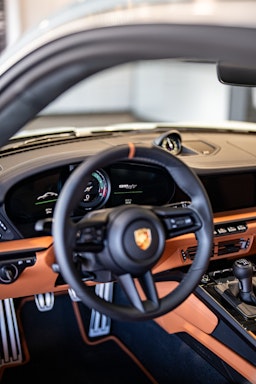 vihreä Porsche 911 2024 kuva 19.