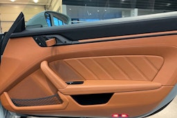 vihreä Porsche 911 2024 kuva 29.