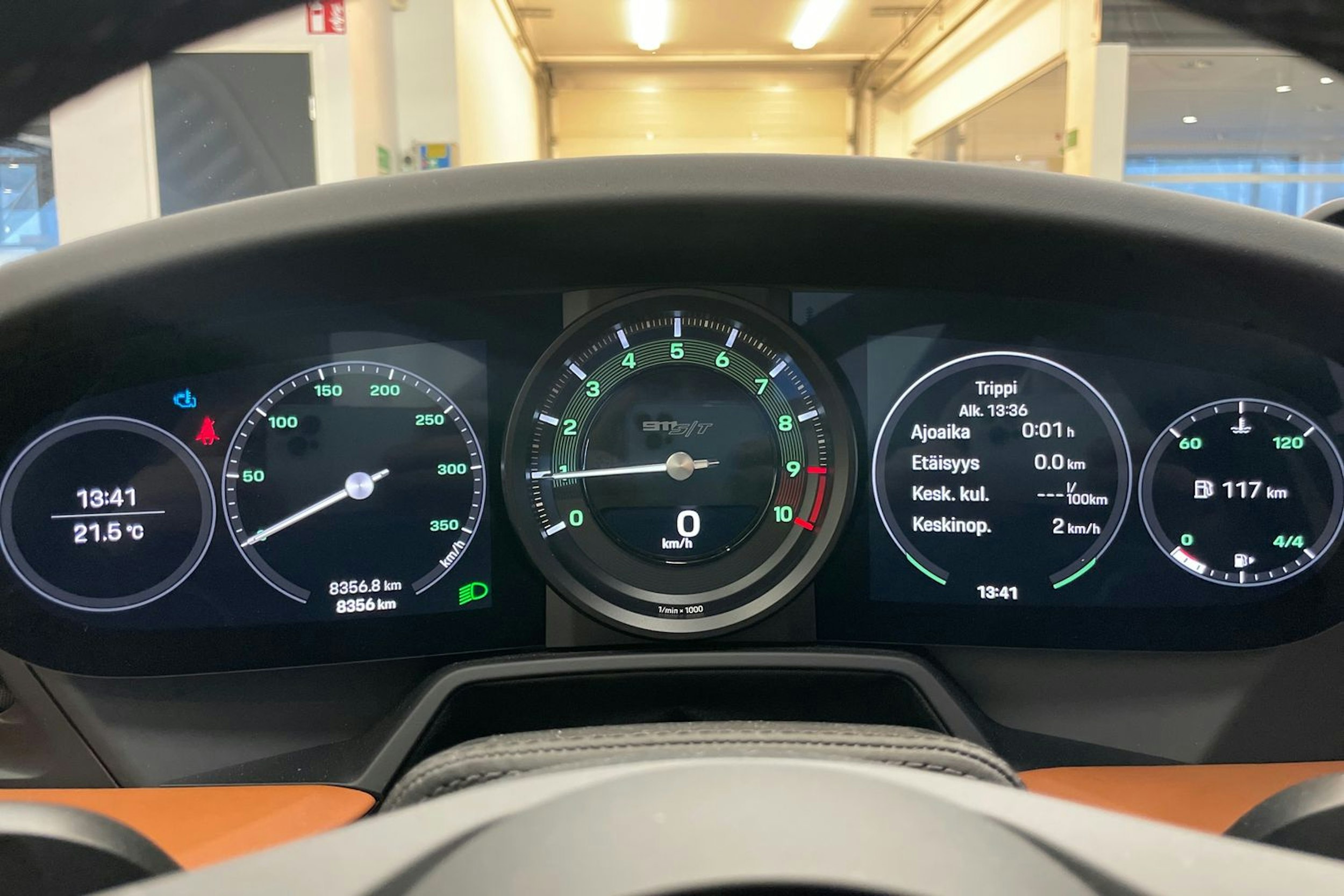 vihreä Porsche 911 2024 kuva 30.