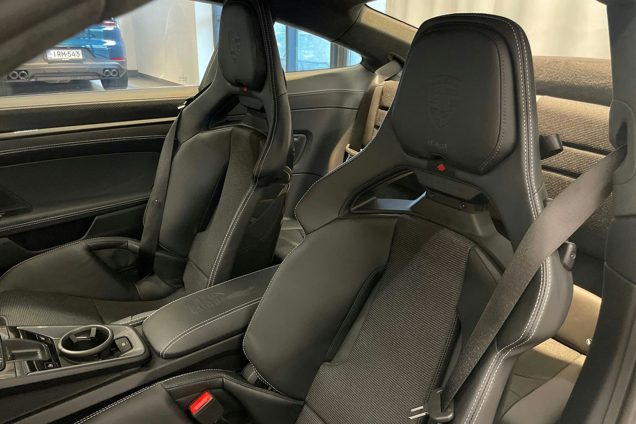 harmaa Porsche 911 2025 kuva 10.