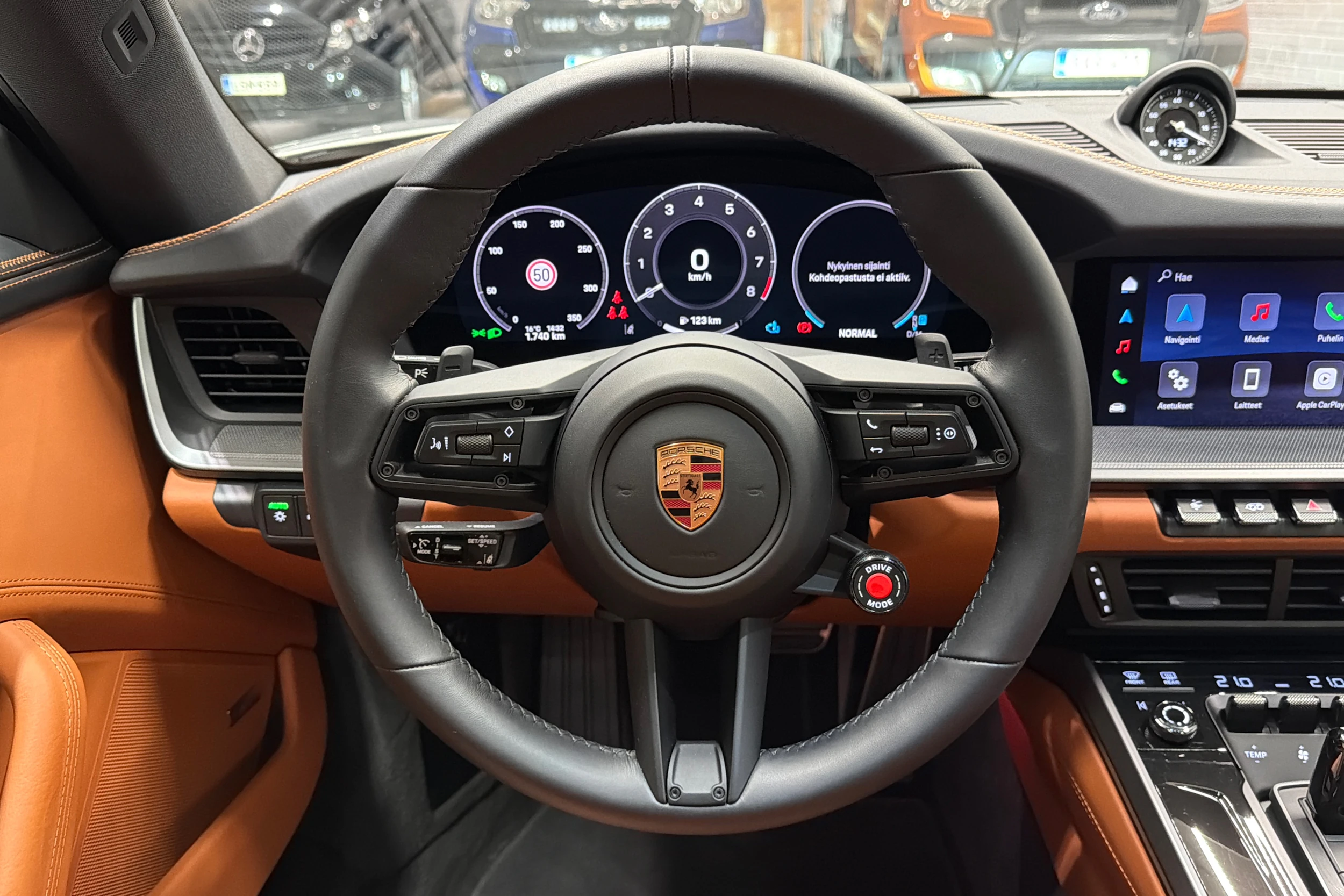 harmaa Porsche 911 2025 kuva 15.