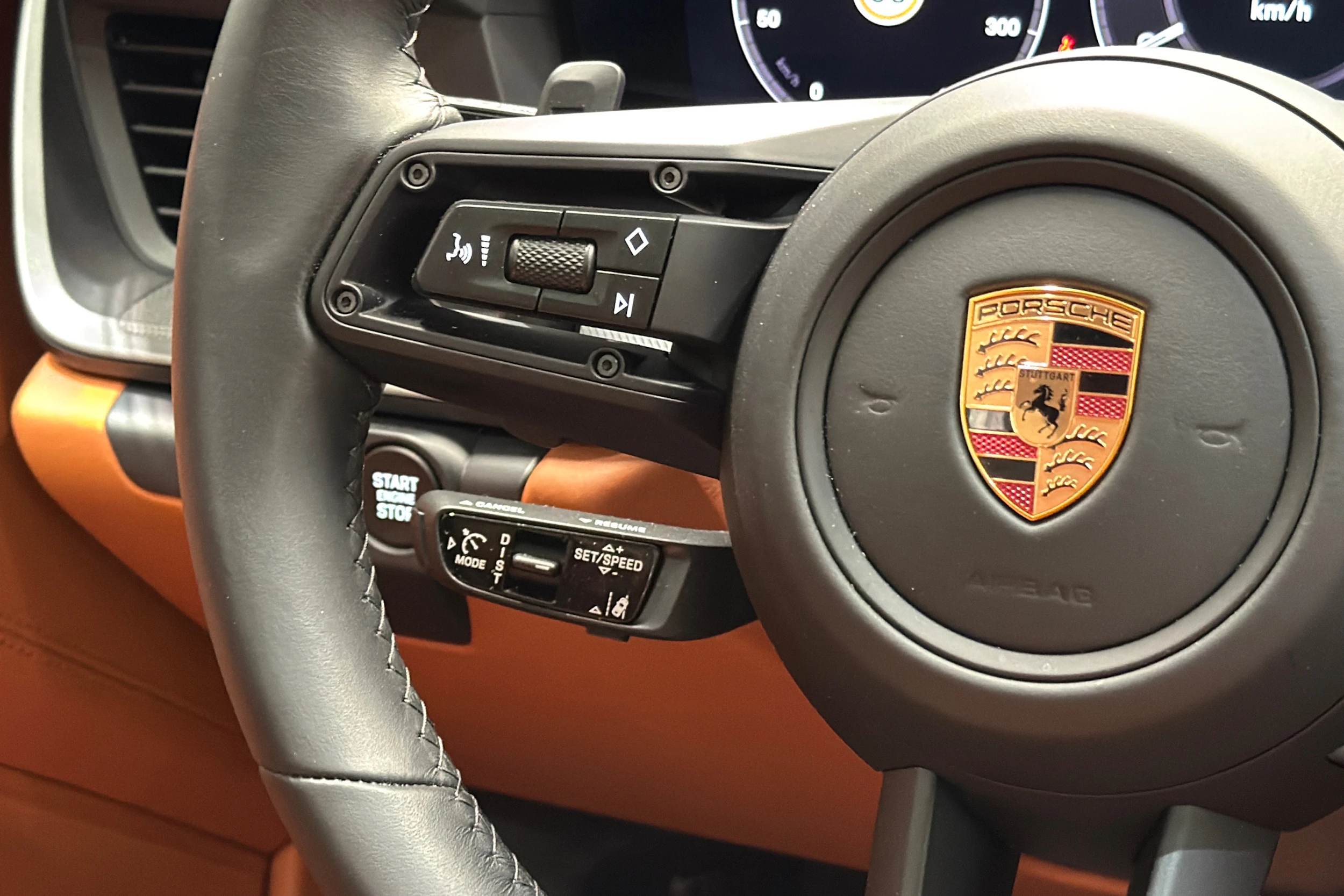 harmaa Porsche 911 2025 kuva 16.