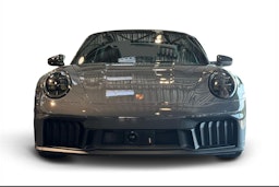 harmaa Porsche 911 2025 kuva 4.