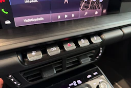 vihreä Porsche 911 2026 kuva 17.