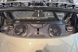 vihreä Porsche 911 2026 kuva 26.