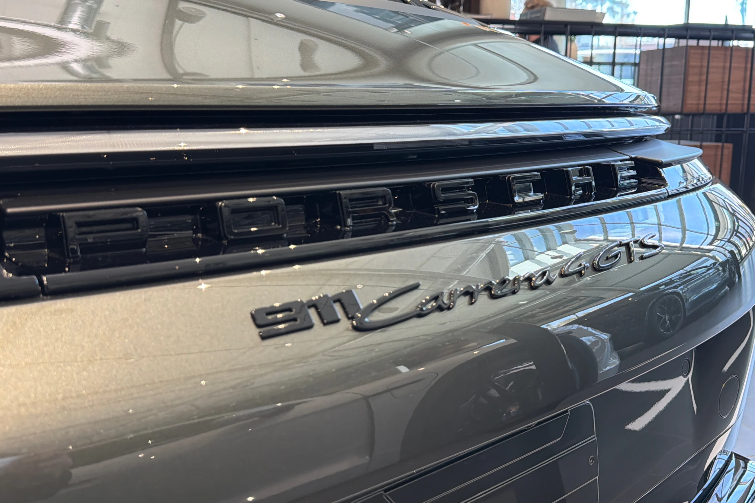 vihreä Porsche 911 2026 kuva 27.