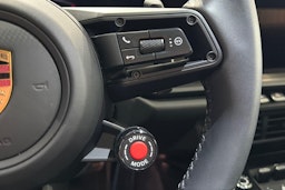 musta Porsche 911 2026 kuva 14.