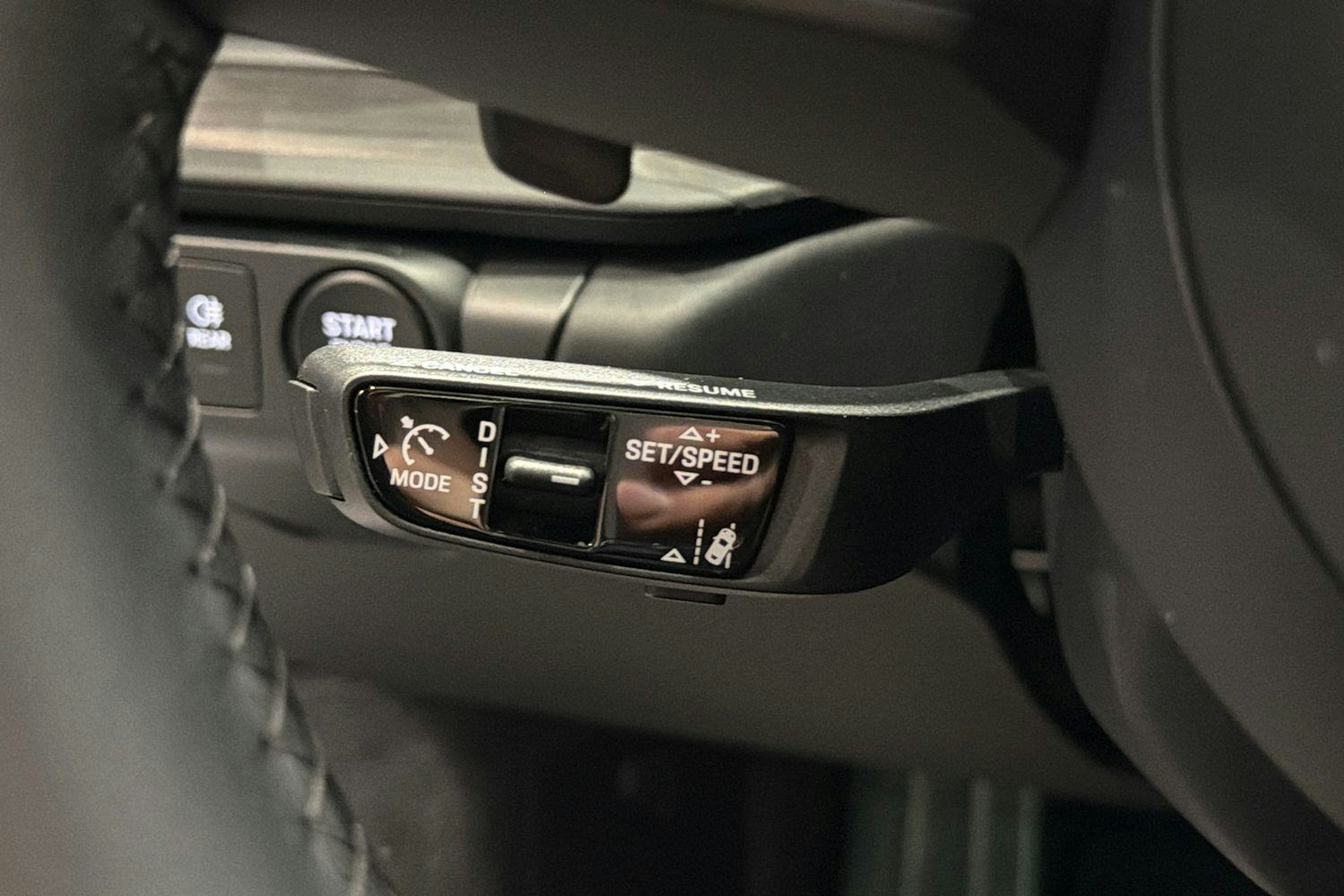 musta Porsche 911 2026 kuva 16.