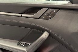 musta Porsche 911 2026 kuva 22.