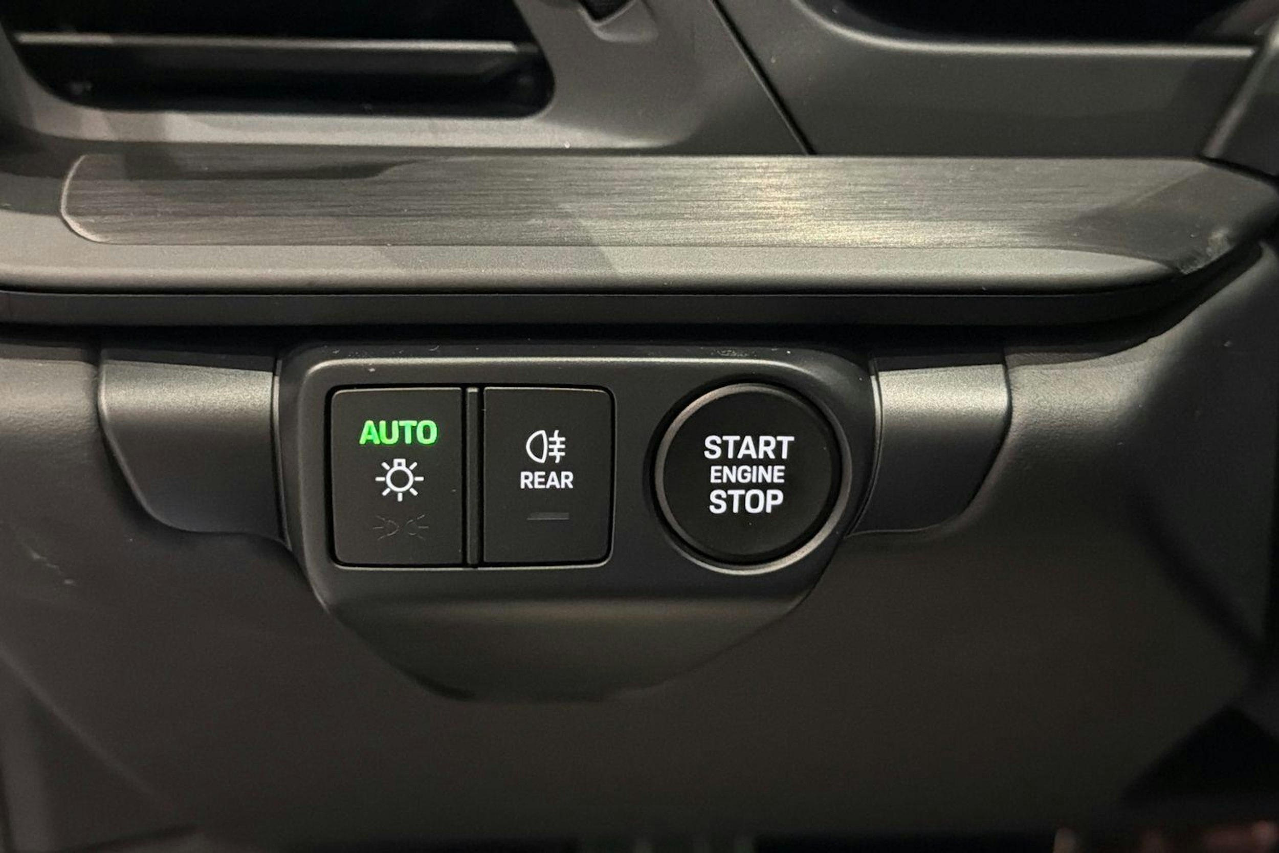 musta Porsche 911 2026 kuva 23.