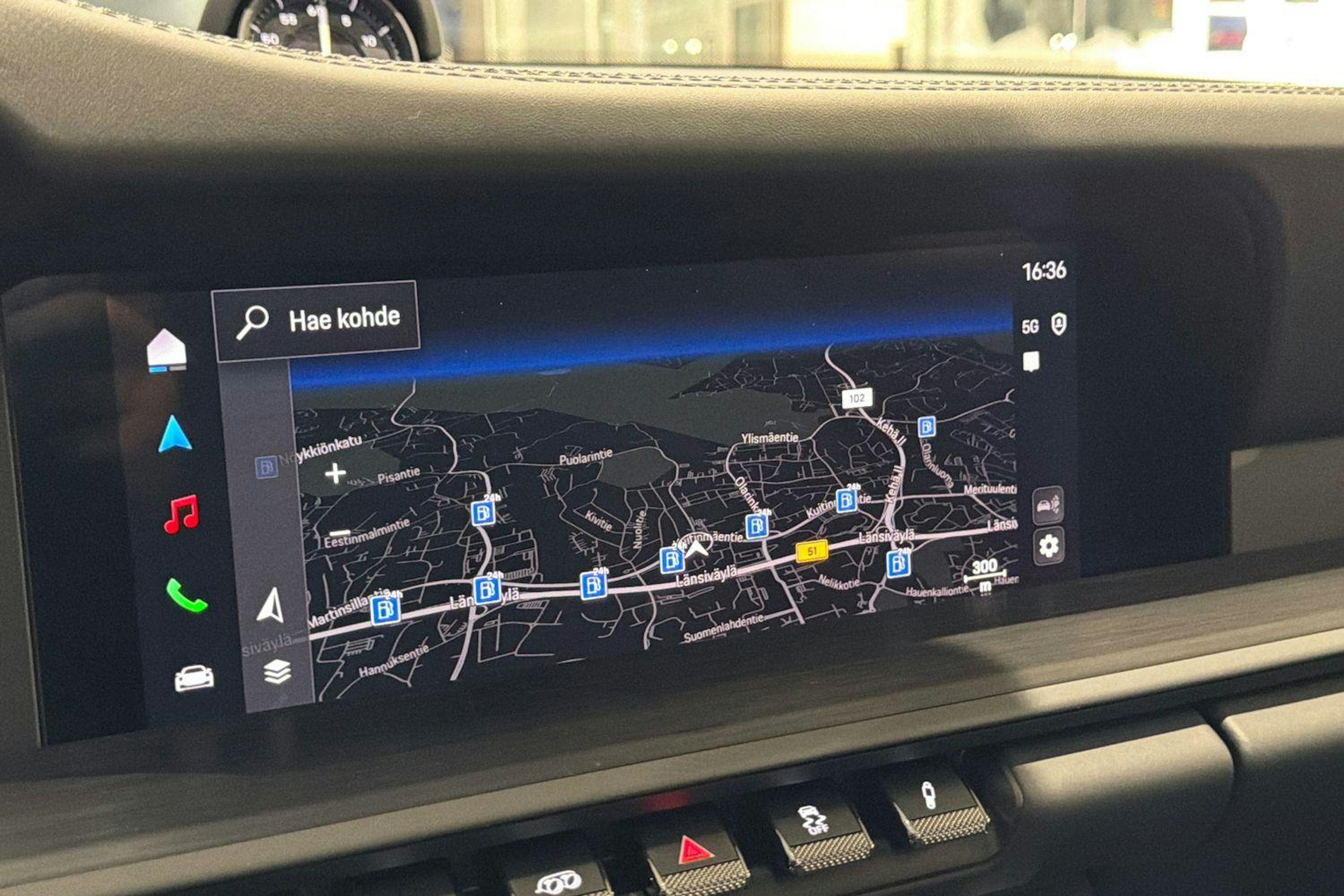 musta Porsche 911 2026 kuva 24.