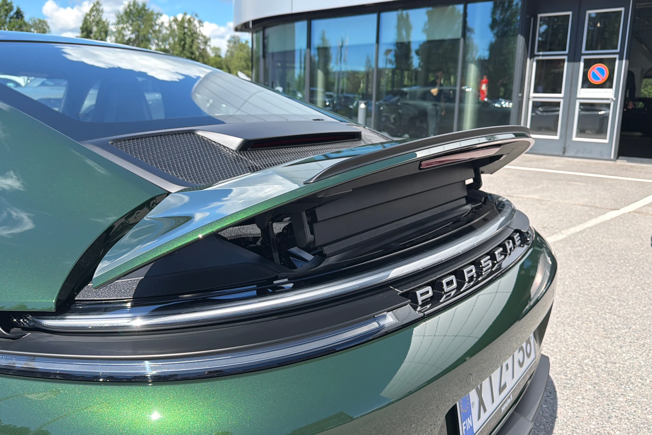 met. vihreä Porsche 911 2026 kuva 24.