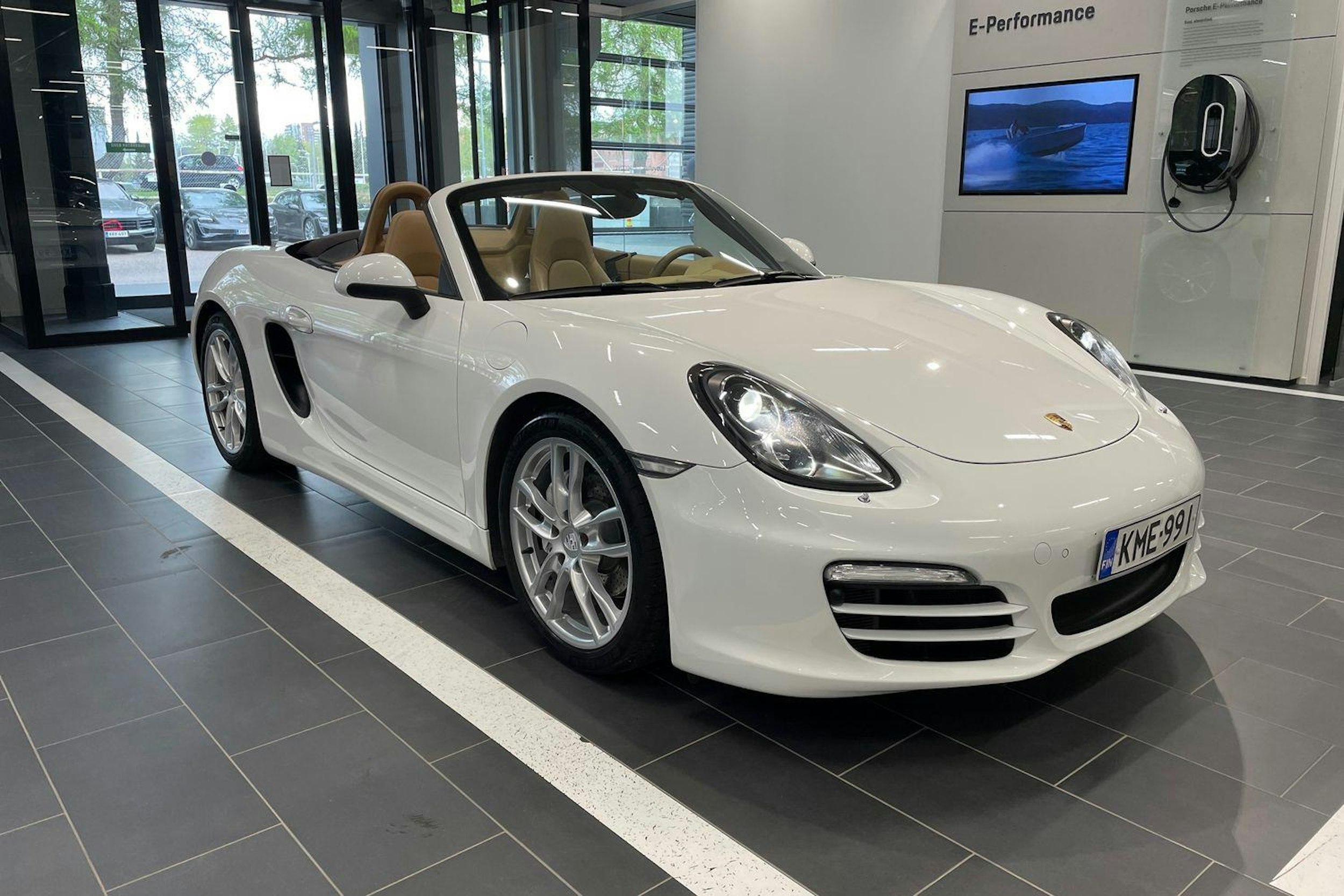 valkoinen Porsche Boxster 2013 kuva 10.