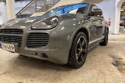 harmaa Porsche Cayenne 2005 kuva 12.