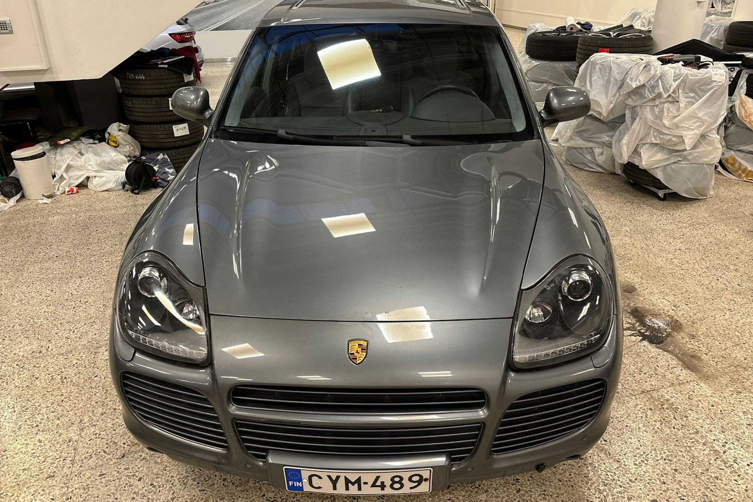 harmaa Porsche Cayenne 2005 kuva 13.