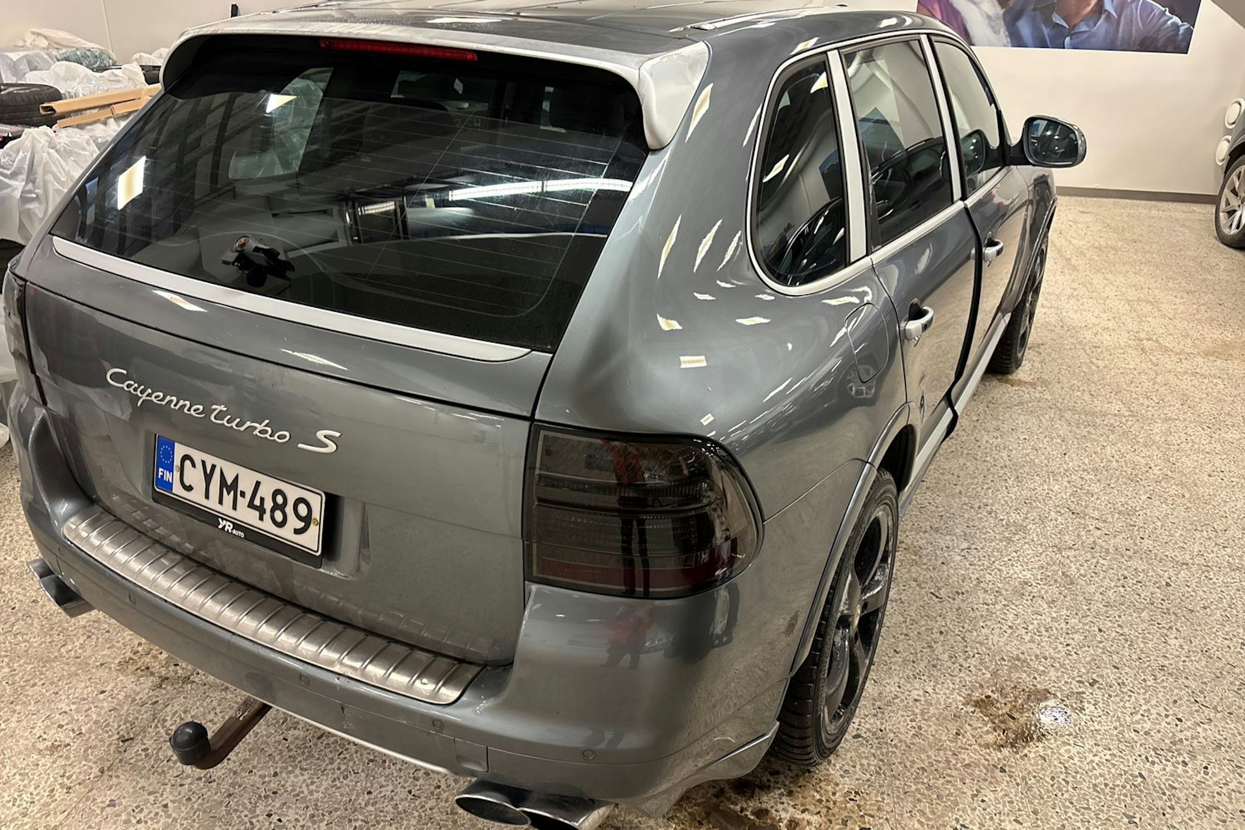 harmaa Porsche Cayenne 2005 kuva 16.