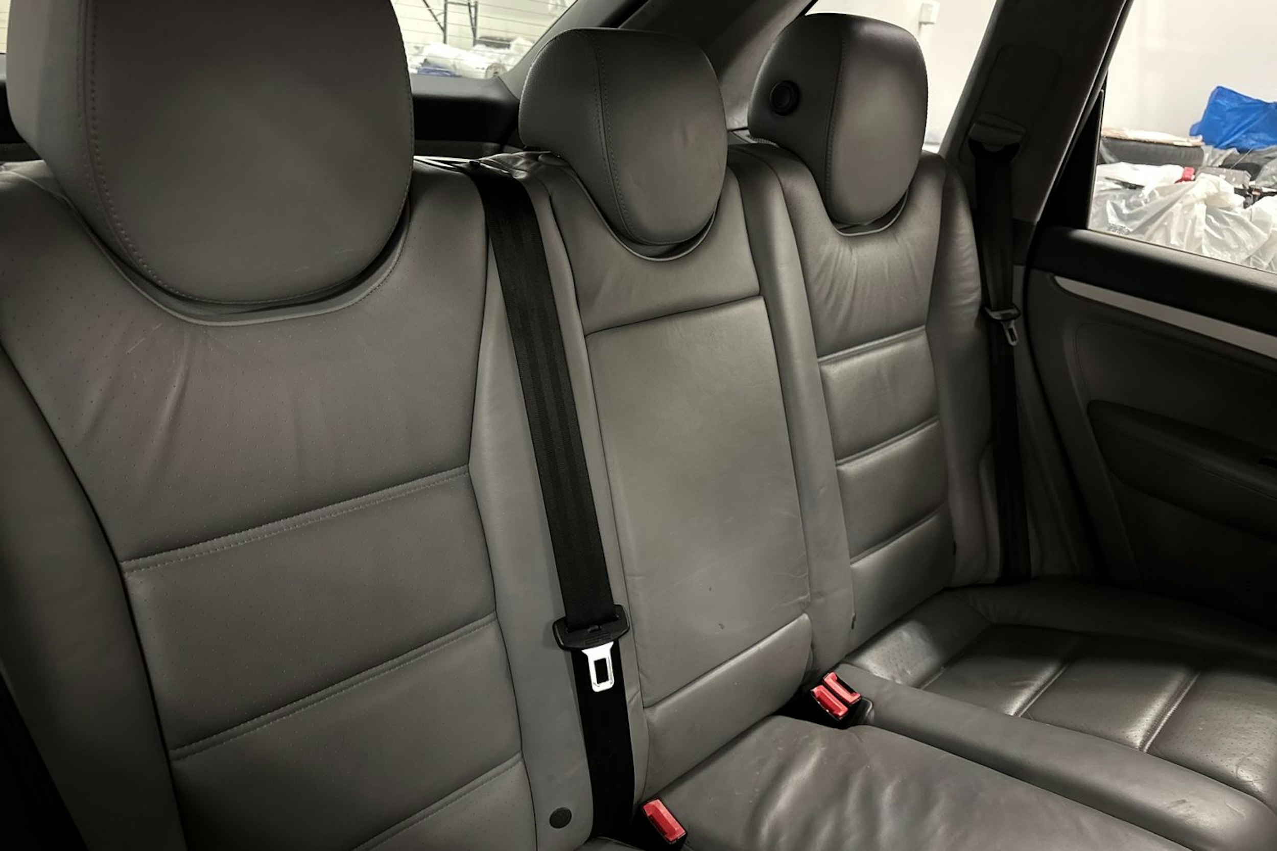 harmaa Porsche Cayenne 2005 kuva 22.