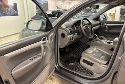 harmaa Porsche Cayenne 2005 kuva 25.