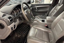 harmaa Porsche Cayenne 2005 kuva 26.