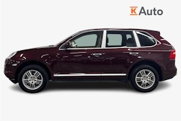 punainen Porsche Cayenne 2008 kuva 5.